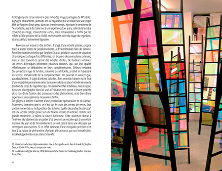 Une des double page du livre de Stephen Dean "Moring comes without warning"